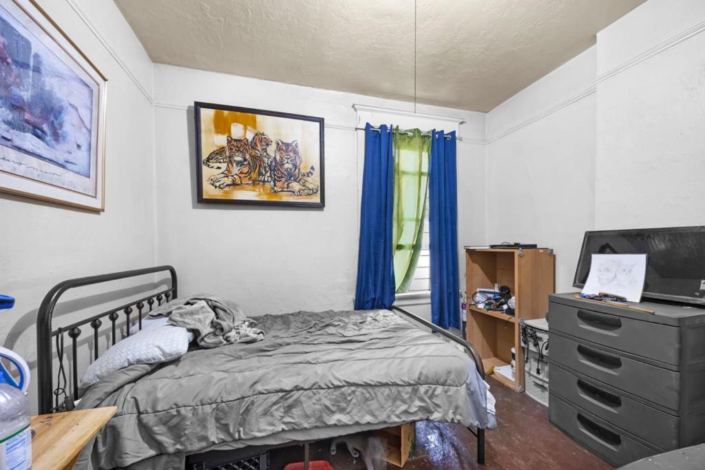 1 W Richmond Avenue Property Photo 20