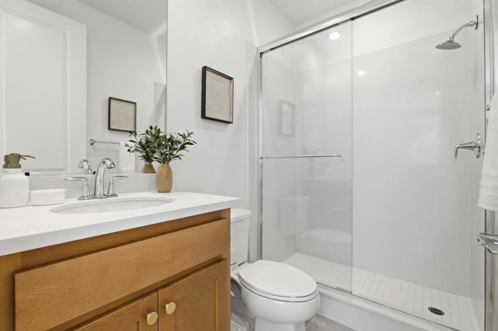37309 Suncrest Street Property Photo 6