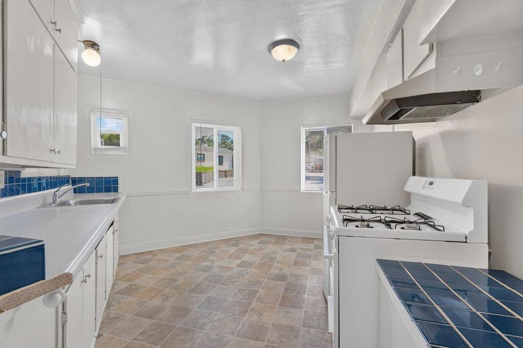 721 9th Street Property Photo 6