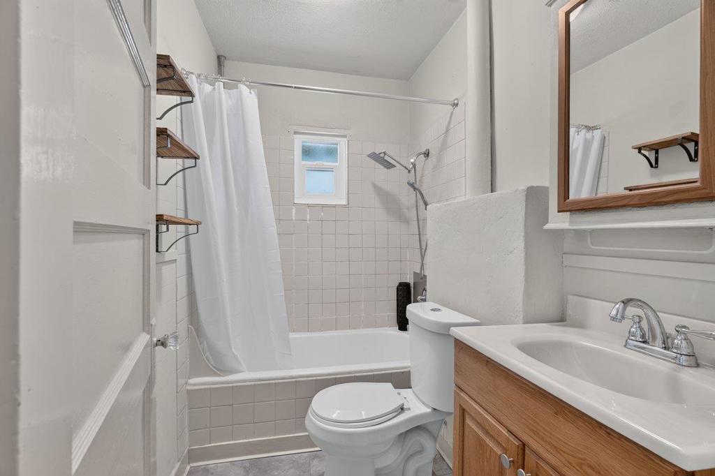 721 9th Street Property Photo 8