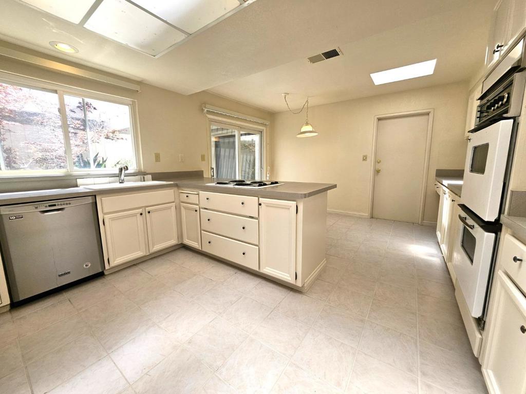 6327 Whaley Drive Property Photo 18