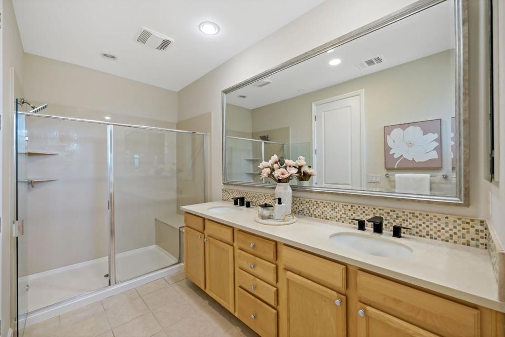 3035 Ruby Avenue Property Photo 41