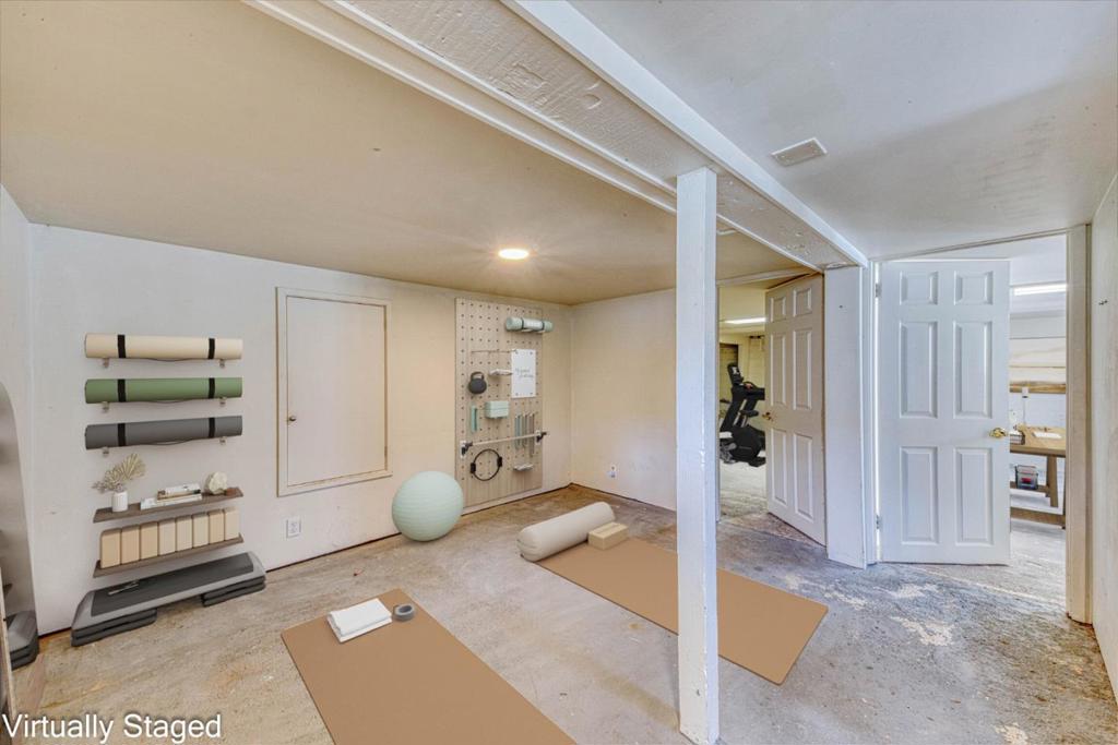 399 Hoffman Avenue Property Photo 16