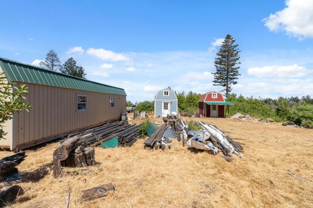 10520 Empire Grade Property Photo 4