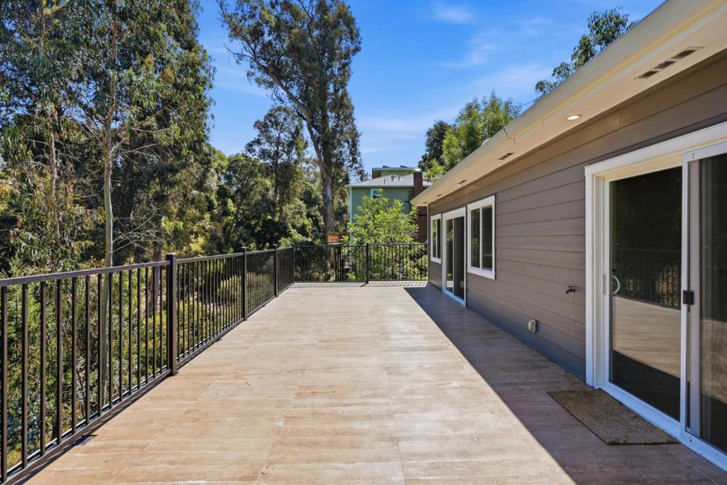 6188 Oakdale Avenue Property Photo 20