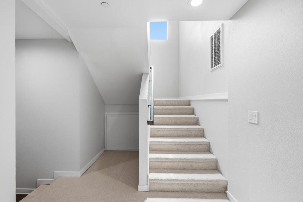 6188 Oakdale Avenue Property Photo 29