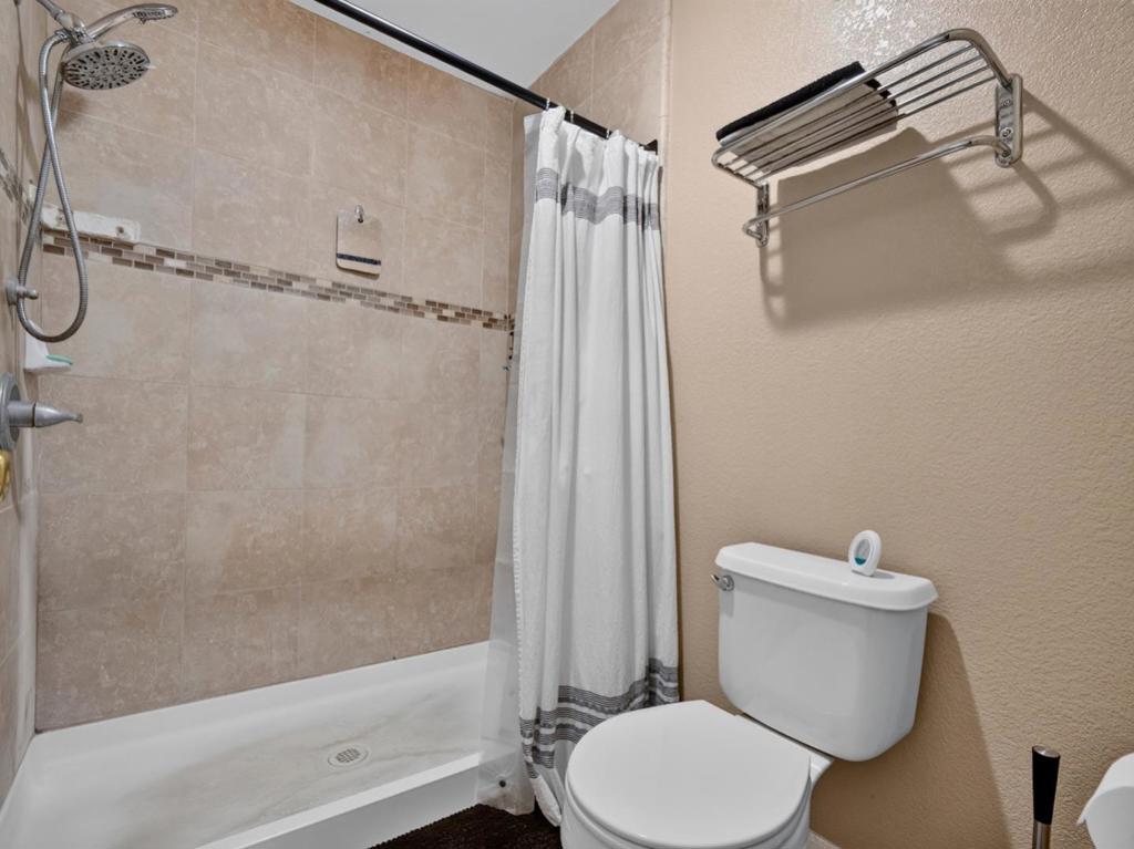 262 Crestview Drive Property Photo 18
