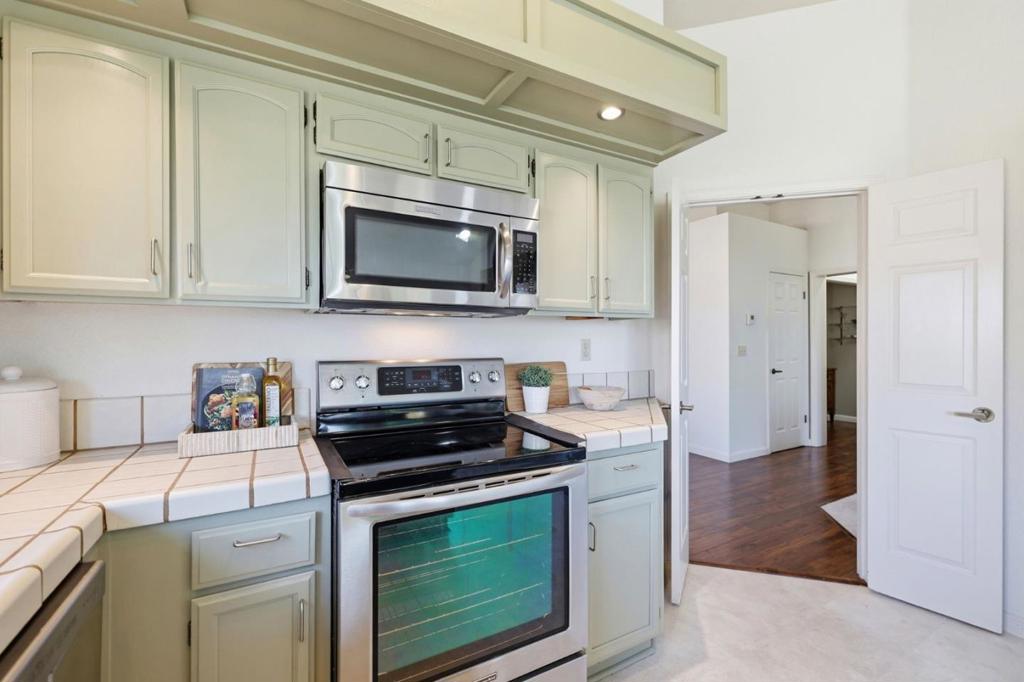 7711 Galloway Drive Property Photo 14