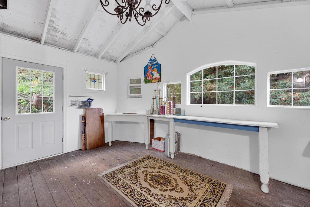 885 Larkin Valley Road Property Photo 20