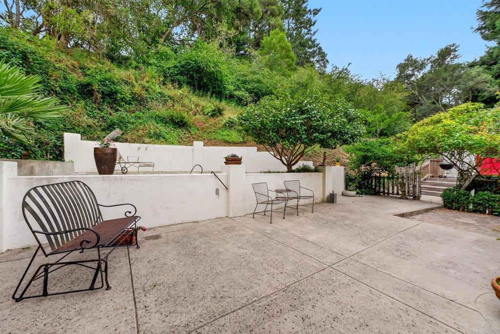 885 Larkin Valley Road Property Photo 26
