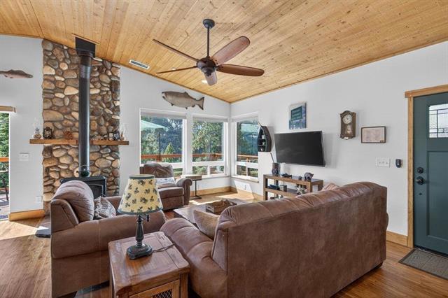 14625 Denton Avenue Property Photo 9