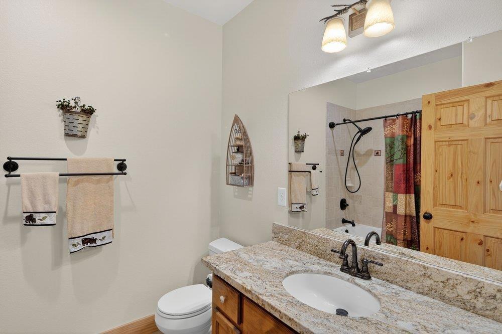 14625 Denton Avenue Property Photo 24
