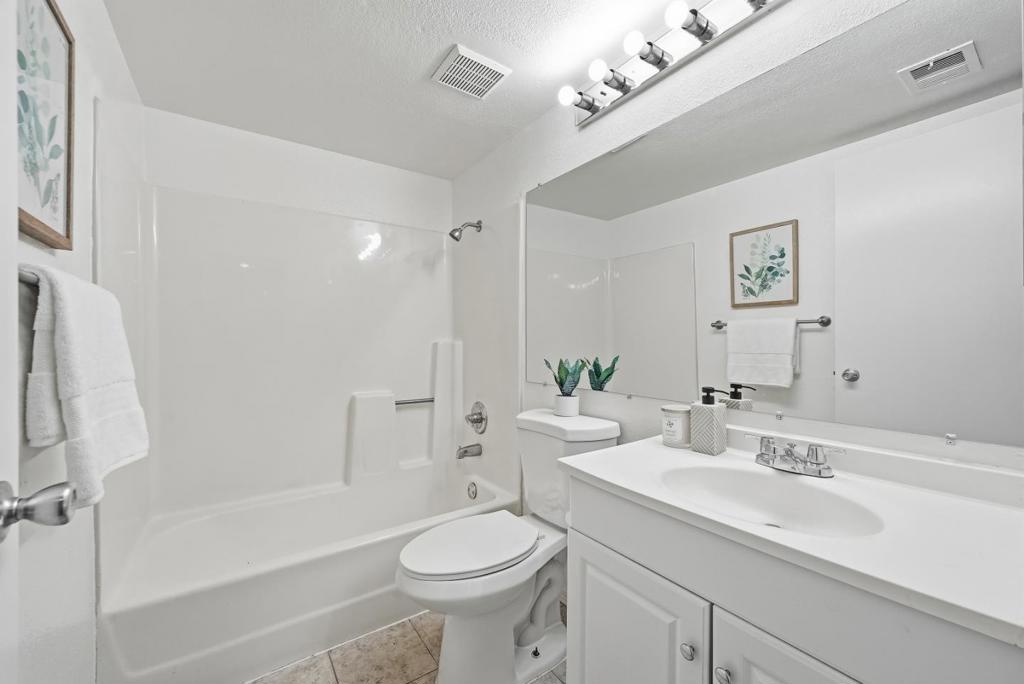5029 Shalimar Circle Property Photo 20