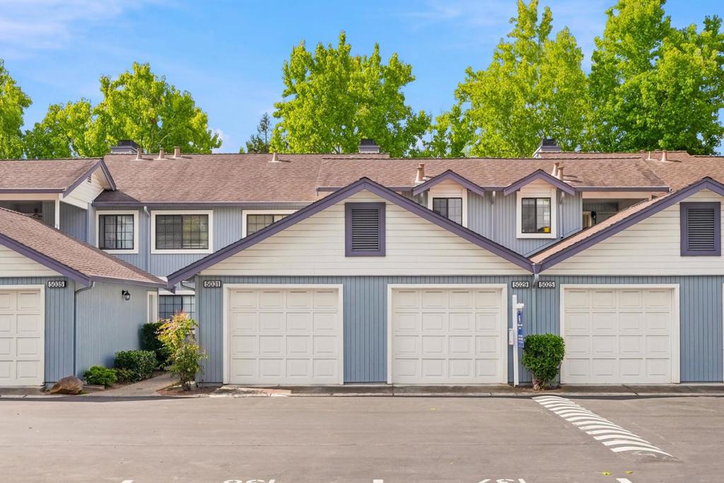 5029 Shalimar Circle Property Photo 24