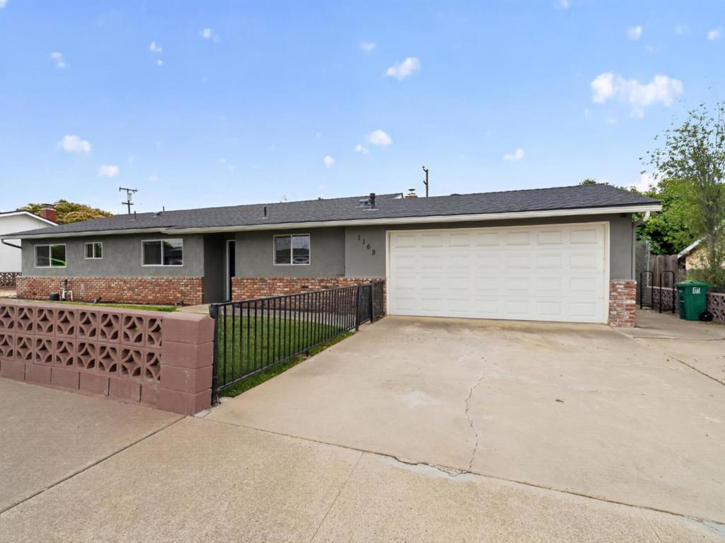 1168 E Rice Ranch Road Property Photo 1