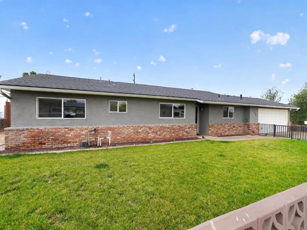 1168 E Rice Ranch Road Property Photo 2