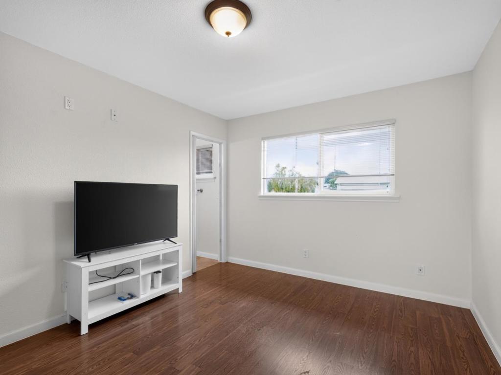 1168 E Rice Ranch Road Property Photo 8
