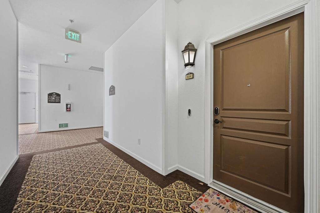1883 Agnew Road 424 Property Photo 27