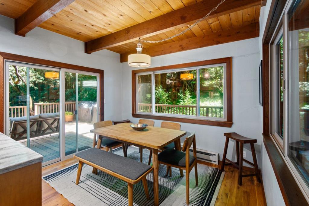 17388 Tressel Pass Road Property Photo 8