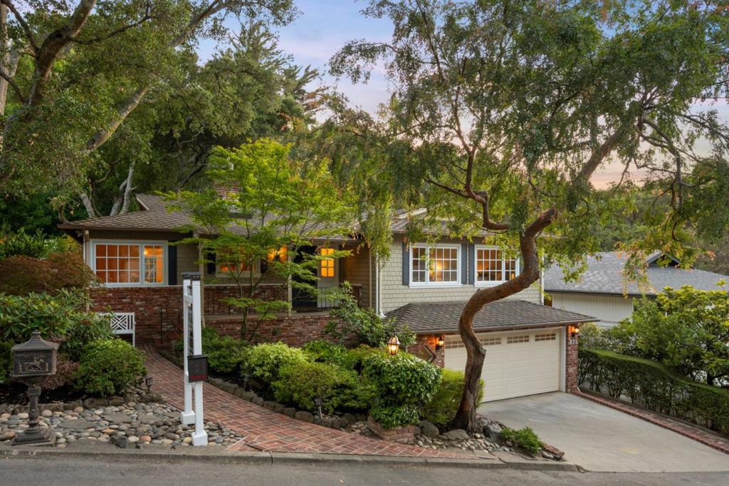 835 Vista Grande