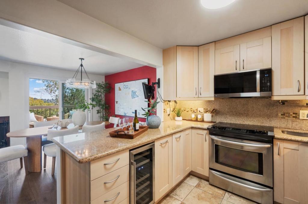 2391 Lyall Way Property Photo 18