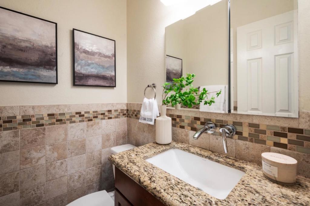 2391 Lyall Way Property Photo 40