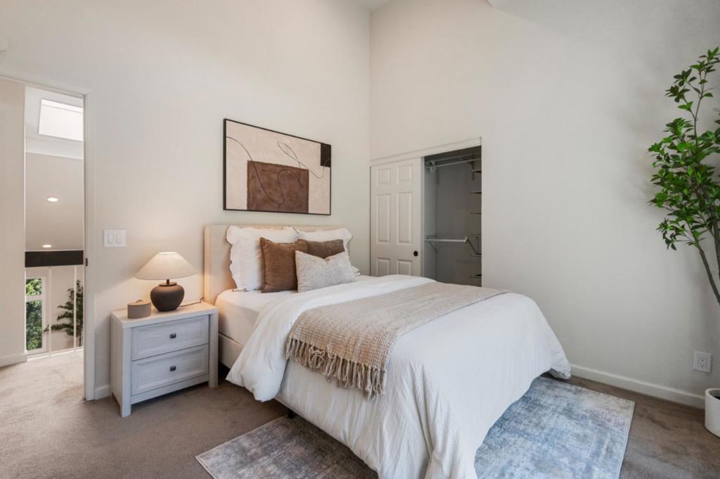 2391 Lyall Way Property Photo 43