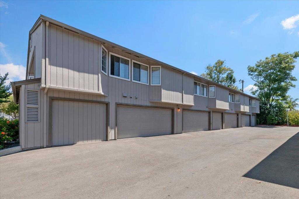 3454 Wine Cask Way Property Photo 16