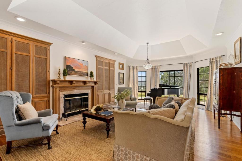 13101 Corte De Encanto Property Photo 1