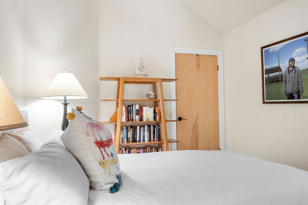 1081 Avocado Road Property Photo 39