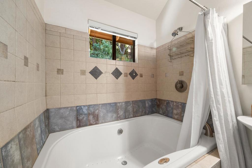 1081 Avocado Road Property Photo 42