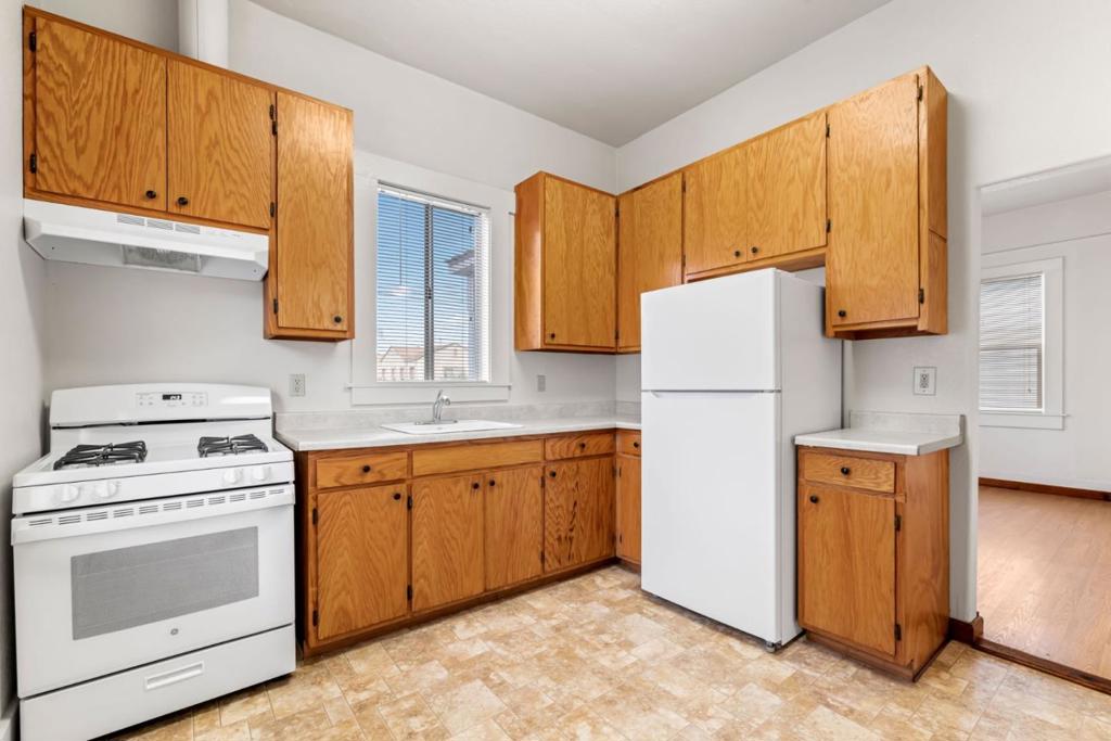 Lang Street Property Photo 17