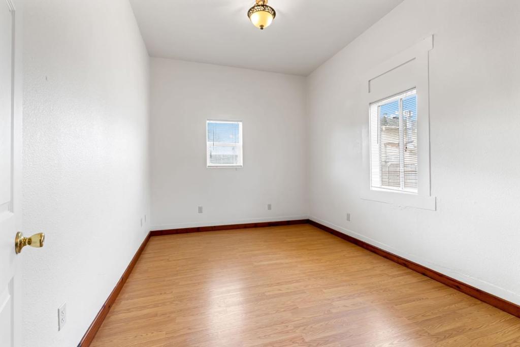 Lang Street Property Photo 19
