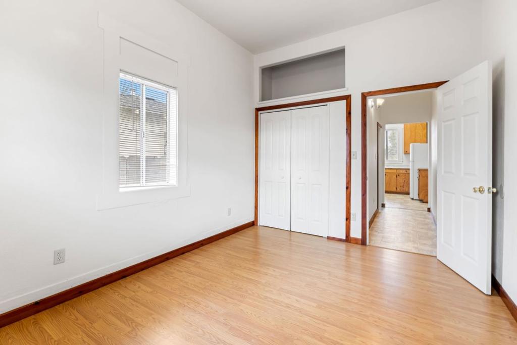 Lang Street Property Photo 20