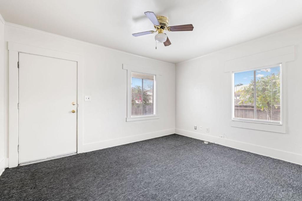 Lang Street Property Photo 40