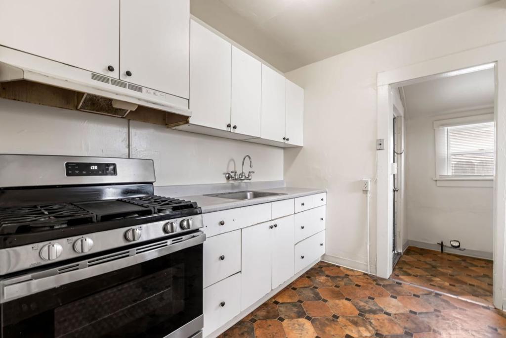 Lang Street Property Photo 44