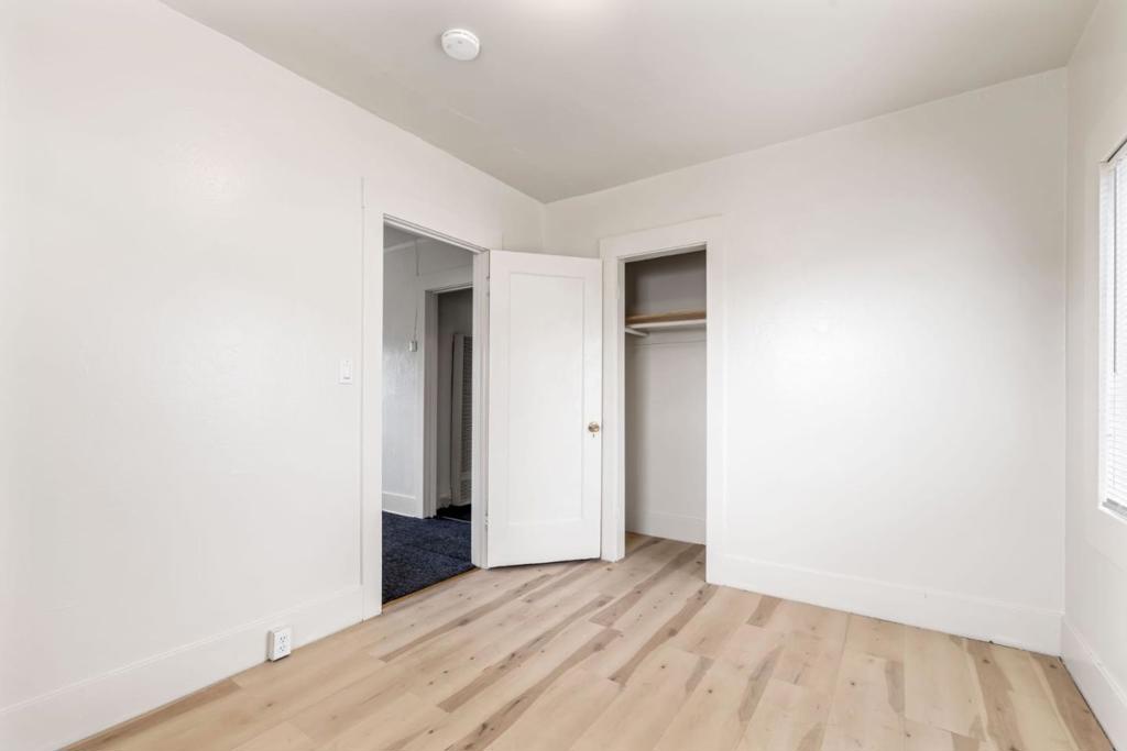 Lang Street Property Photo 52