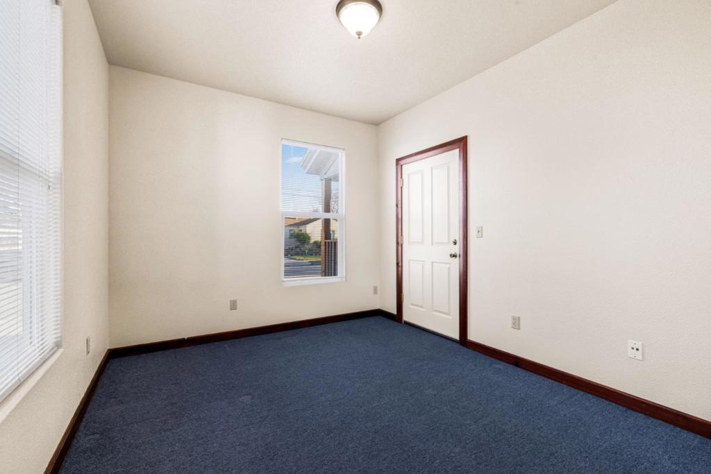 Lang Street Property Photo 62