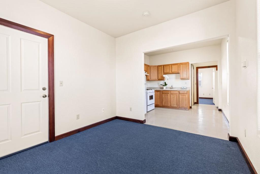 Lang Street Property Photo 64