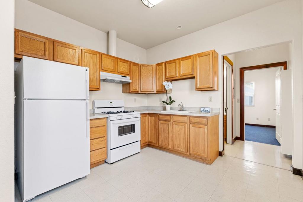 Lang Street Property Photo 66
