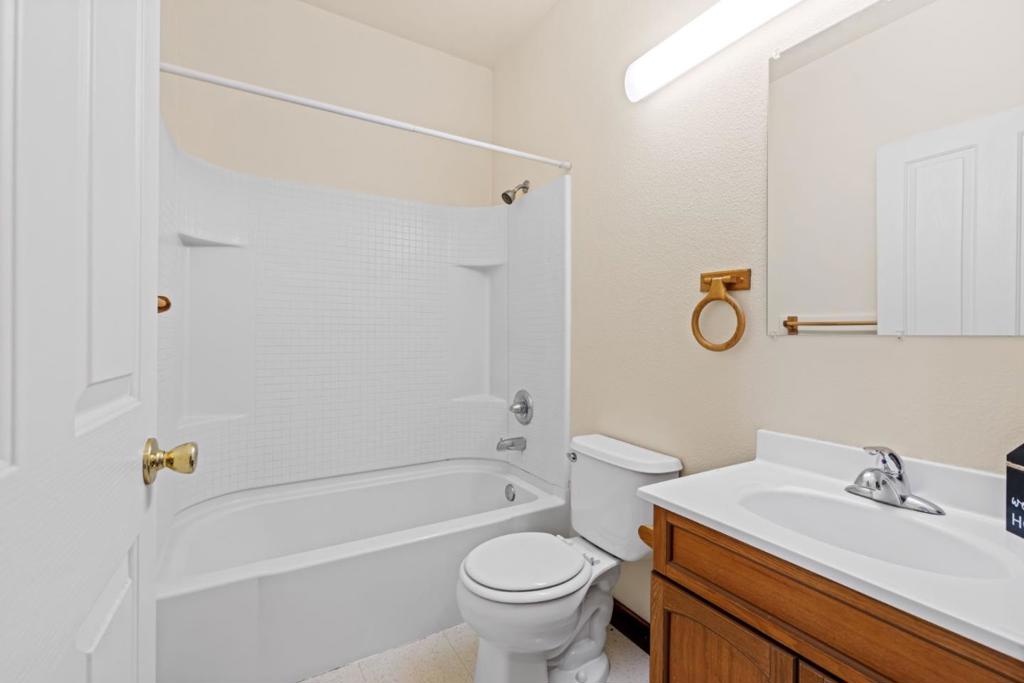 Lang Street Property Photo 74