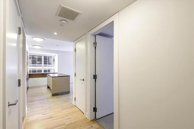 301 Mission Street 5c Property Photo 7
