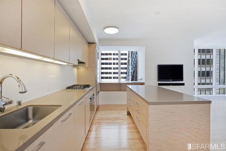 301 Mission Street 5c Property Photo 8