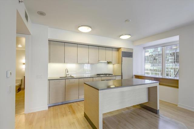 301 Mission Street 5c Property Photo 10