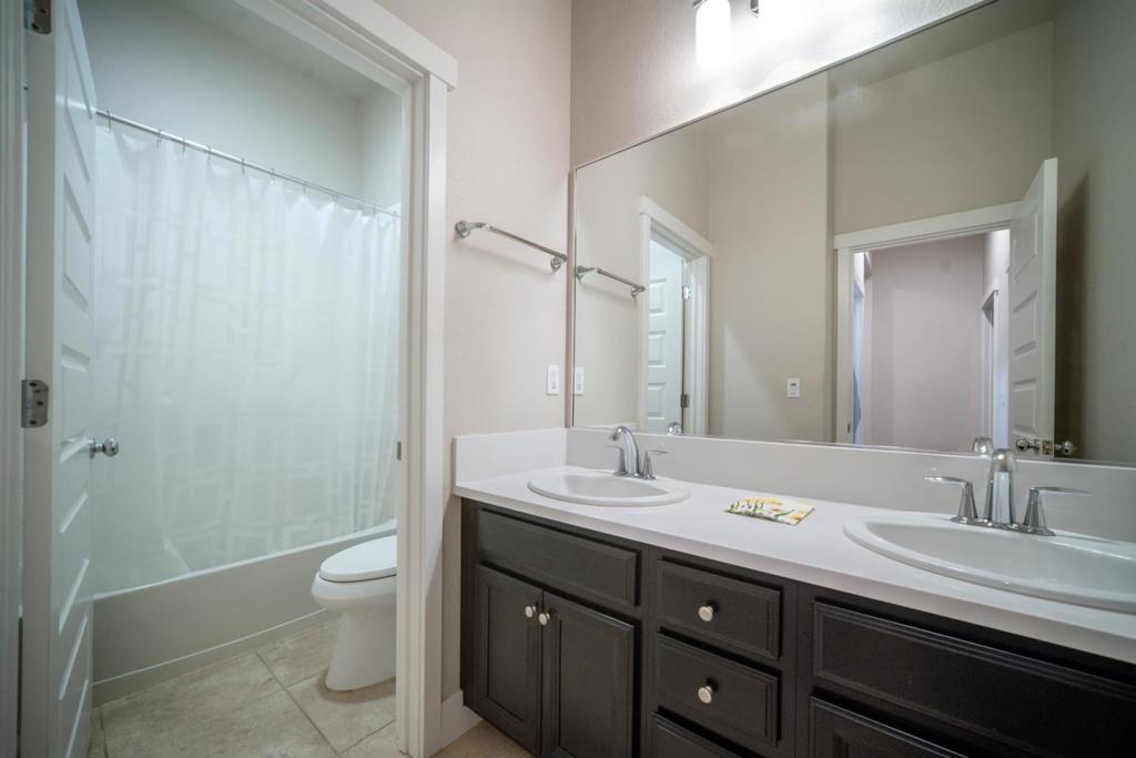 15050 Breckinridge Avenue Property Photo 8