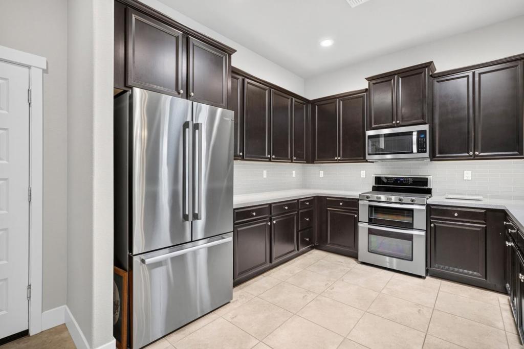 15050 Breckinridge Avenue Property Photo 18