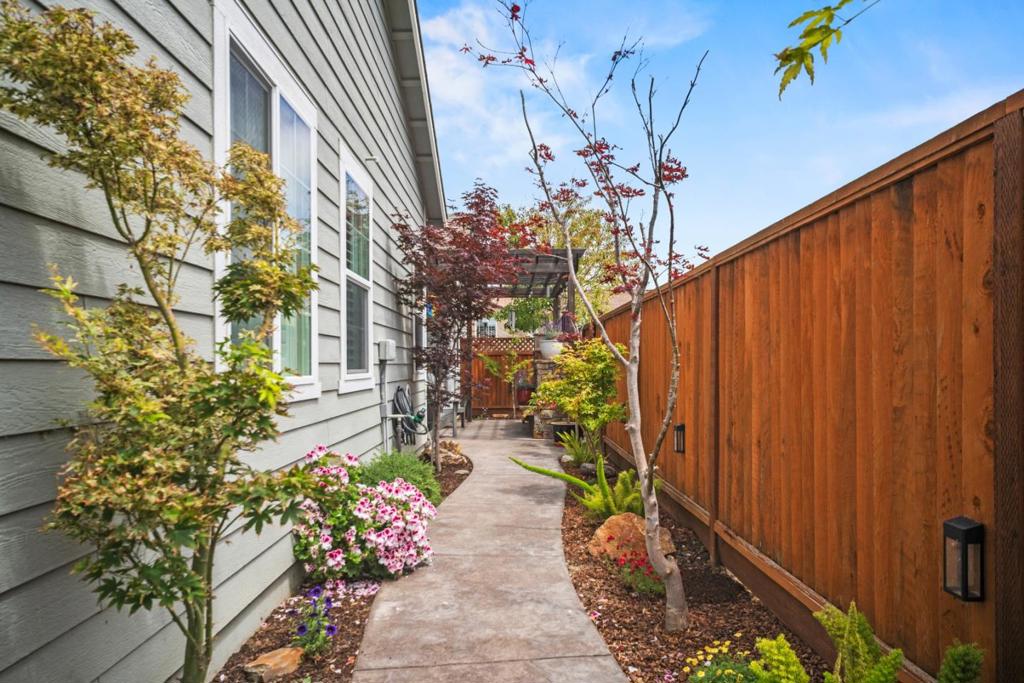 15050 Breckinridge Avenue Property Photo 30
