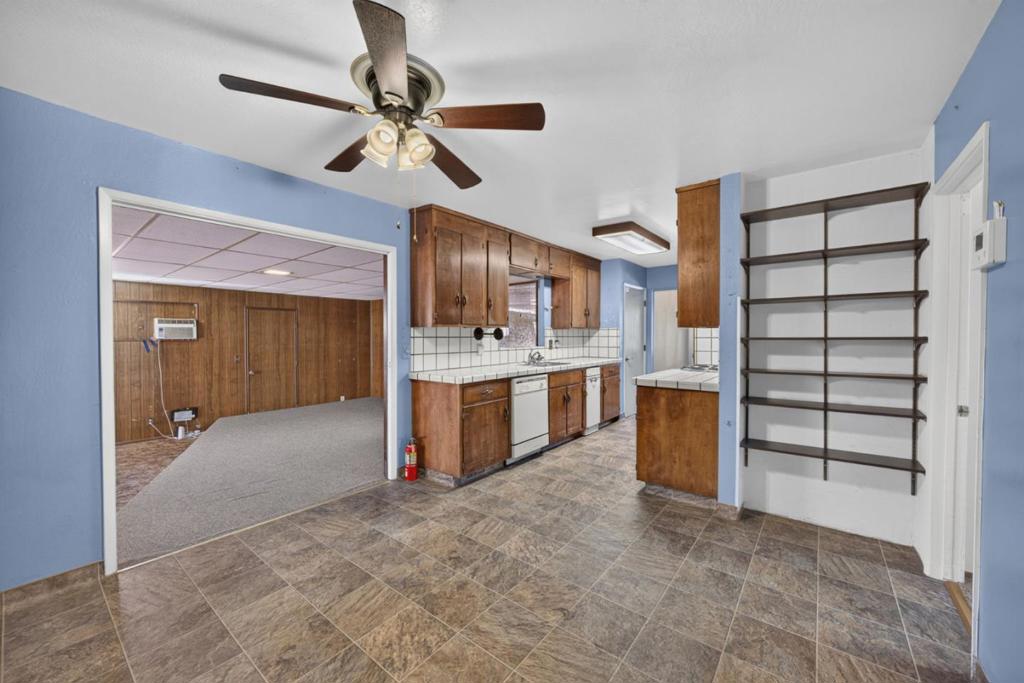 8431 Wayland Lane Property Photo 15