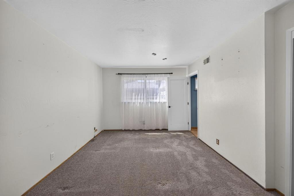 8431 Wayland Lane Property Photo 23