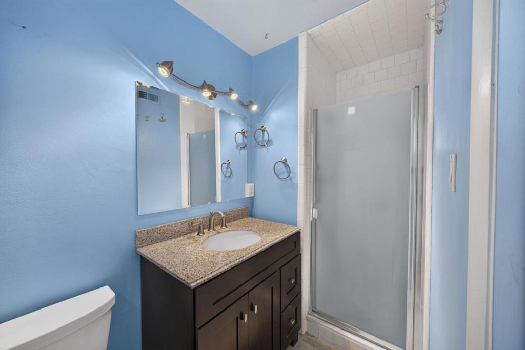 8431 Wayland Lane Property Photo 26
